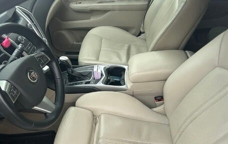 Cadillac SRX II рестайлинг, 2011 год, 999 999 рублей, 7 фотография