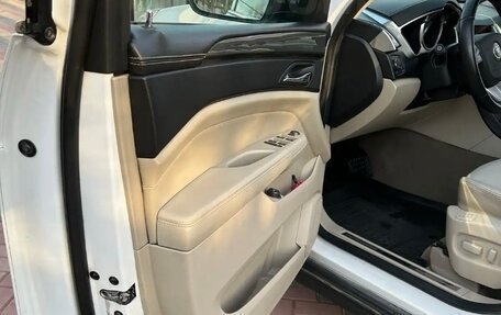 Cadillac SRX II рестайлинг, 2011 год, 999 999 рублей, 10 фотография