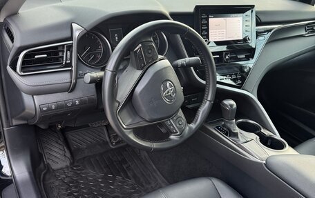 Toyota Camry, 2021 год, 3 150 000 рублей, 10 фотография