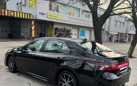 Toyota Camry, 2021 год, 3 150 000 рублей, 5 фотография