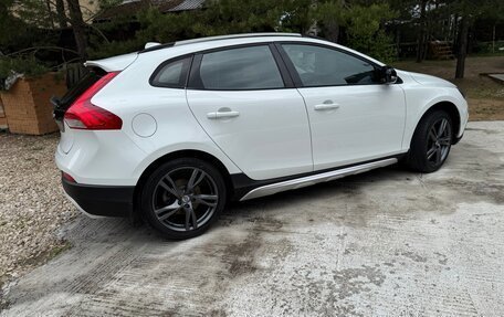 Volvo V40 Cross Country I, 2016 год, 1 950 000 рублей, 5 фотография