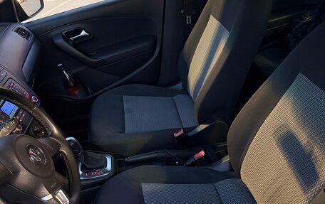 Volkswagen Polo VI (EU Market), 2011 год, 590 000 рублей, 20 фотография