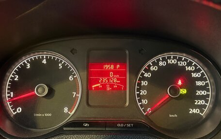 Volkswagen Polo VI (EU Market), 2011 год, 590 000 рублей, 22 фотография