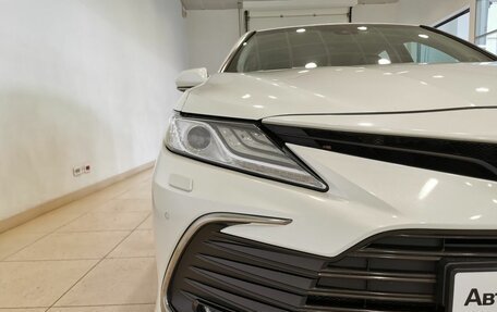 Toyota Camry, 2021 год, 3 295 000 рублей, 10 фотография