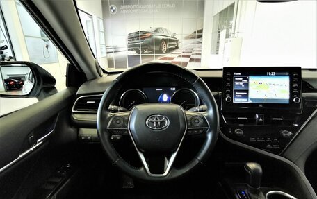 Toyota Camry, 2021 год, 3 295 000 рублей, 19 фотография