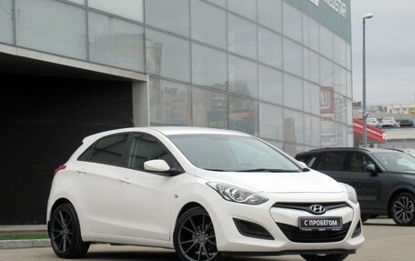 Hyundai i30 II рестайлинг, 2012 год, 850 000 рублей, 3 фотография