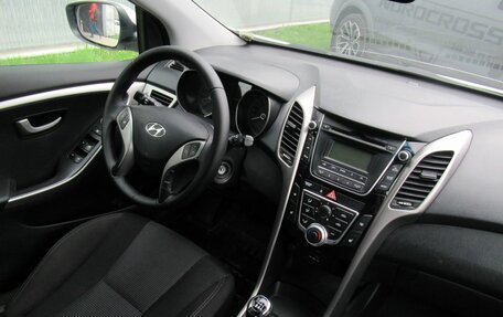 Hyundai i30 II рестайлинг, 2012 год, 850 000 рублей, 12 фотография