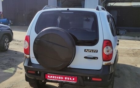 Chevrolet Niva I рестайлинг, 2014 год, 450 000 рублей, 3 фотография