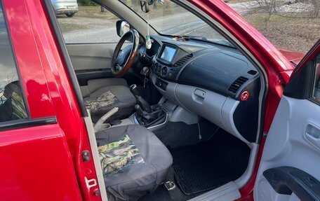 Mitsubishi L200 IV рестайлинг, 2007 год, 1 250 000 рублей, 12 фотография