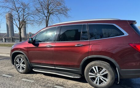 Honda Pilot III рестайлинг, 2018 год, 2 400 000 рублей, 3 фотография