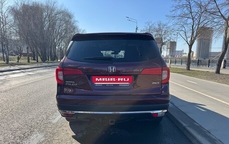 Honda Pilot III рестайлинг, 2018 год, 2 400 000 рублей, 5 фотография