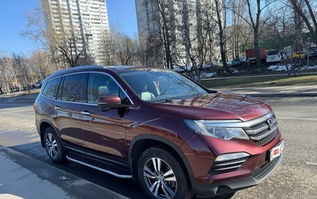 Honda Pilot III рестайлинг, 2018 год, 2 400 000 рублей, 7 фотография