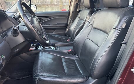 Honda Pilot III рестайлинг, 2018 год, 2 400 000 рублей, 14 фотография