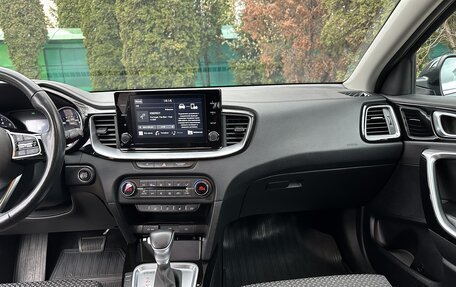 KIA cee'd III, 2020 год, 2 100 000 рублей, 20 фотография