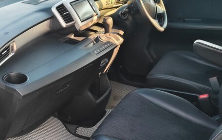 Honda Freed I, 2014 год, 1 450 000 рублей, 13 фотография