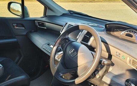 Honda Freed I, 2014 год, 1 450 000 рублей, 10 фотография