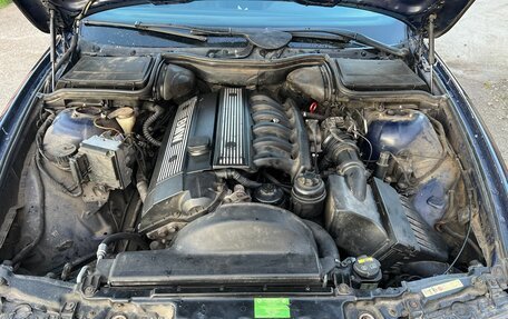 BMW 5 серия, 1996 год, 710 000 рублей, 13 фотография