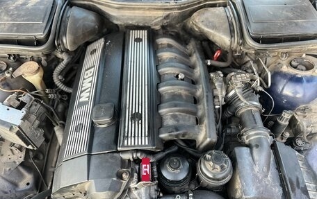 BMW 5 серия, 1996 год, 710 000 рублей, 14 фотография