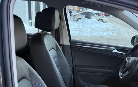 Volkswagen Tiguan II, 2022 год, 3 890 000 рублей, 9 фотография