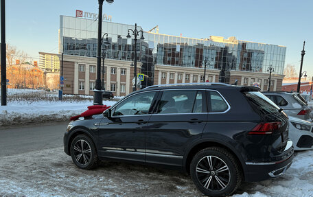 Volkswagen Tiguan II, 2022 год, 3 890 000 рублей, 8 фотография