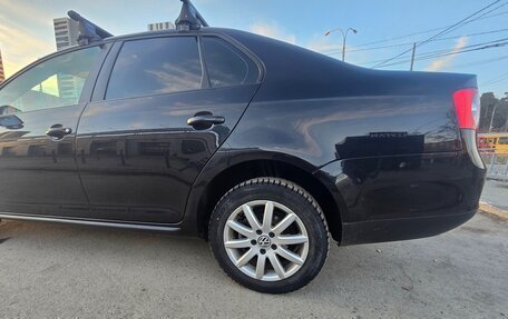 Volkswagen Jetta VI, 2009 год, 890 000 рублей, 9 фотография