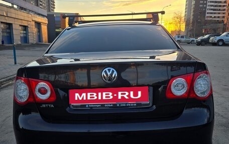 Volkswagen Jetta VI, 2009 год, 890 000 рублей, 3 фотография