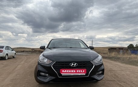 Hyundai Solaris II рестайлинг, 2019 год, 1 550 000 рублей, 1 фотография
