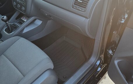 Volkswagen Jetta VI, 2009 год, 890 000 рублей, 20 фотография