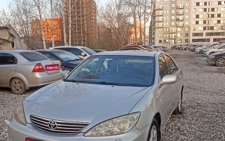 Toyota Camry V40, 2005 год, 600 000 рублей, 1 фотография