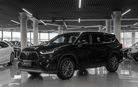 Toyota Highlander, 2025 год, 5 600 000 рублей, 1 фотография
