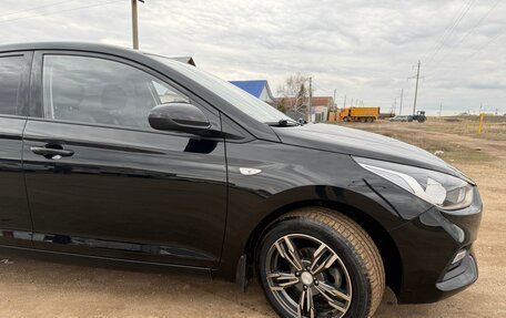 Hyundai Solaris II рестайлинг, 2019 год, 1 550 000 рублей, 5 фотография