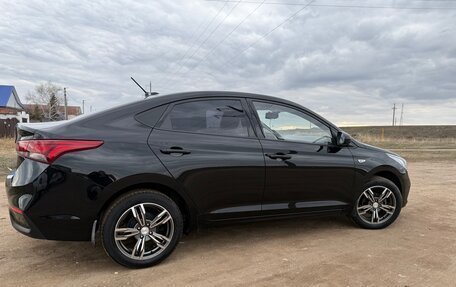 Hyundai Solaris II рестайлинг, 2019 год, 1 550 000 рублей, 3 фотография