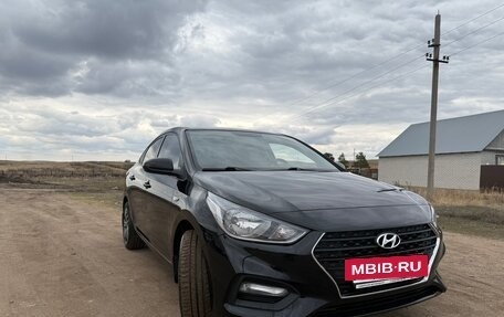 Hyundai Solaris II рестайлинг, 2019 год, 1 550 000 рублей, 2 фотография