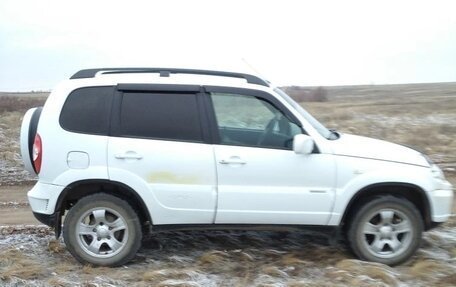 Chevrolet Niva I рестайлинг, 2011 год, 470 000 рублей, 2 фотография