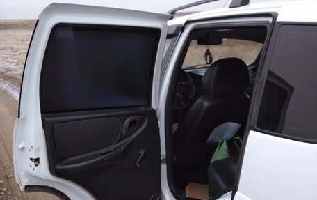 Chevrolet Niva I рестайлинг, 2011 год, 470 000 рублей, 6 фотография