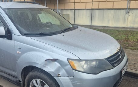 Mitsubishi Outlander III рестайлинг 3, 2008 год, 750 000 рублей, 2 фотография