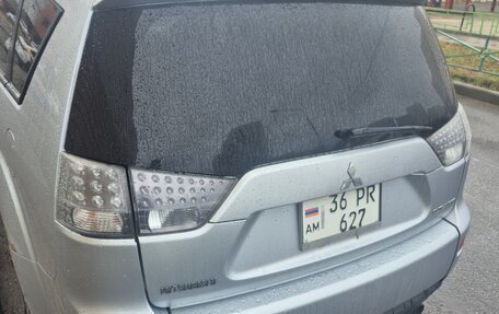 Mitsubishi Outlander III рестайлинг 3, 2008 год, 750 000 рублей, 3 фотография