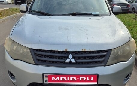 Mitsubishi Outlander III рестайлинг 3, 2008 год, 750 000 рублей, 5 фотография