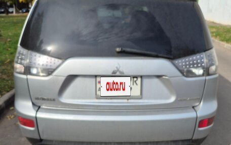 Mitsubishi Outlander III рестайлинг 3, 2008 год, 750 000 рублей, 10 фотография