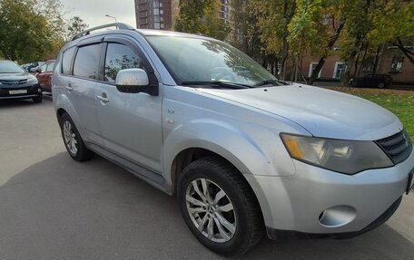 Mitsubishi Outlander III рестайлинг 3, 2008 год, 750 000 рублей, 11 фотография