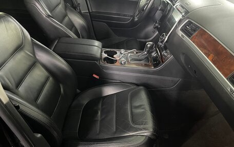 Volkswagen Touareg III, 2011 год, 1 820 000 рублей, 9 фотография