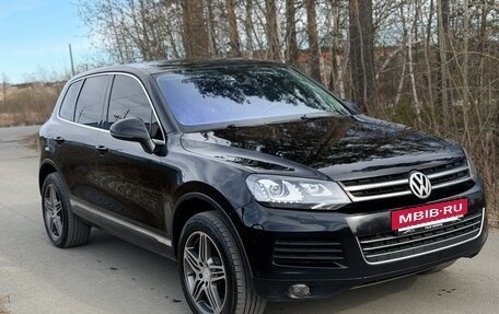 Volkswagen Touareg III, 2011 год, 1 820 000 рублей, 6 фотография