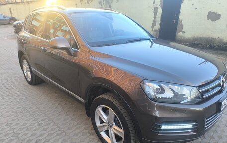 Volkswagen Touareg III, 2012 год, 2 850 000 рублей, 2 фотография