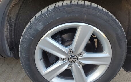 Volkswagen Touareg III, 2012 год, 2 850 000 рублей, 18 фотография