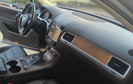 Volkswagen Touareg III, 2012 год, 2 850 000 рублей, 24 фотография