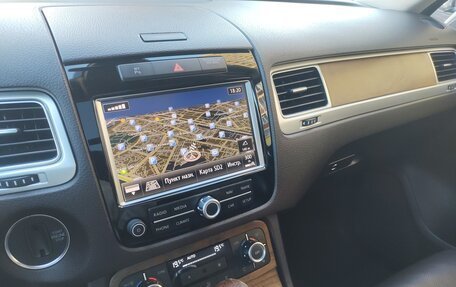 Volkswagen Touareg III, 2012 год, 2 850 000 рублей, 30 фотография