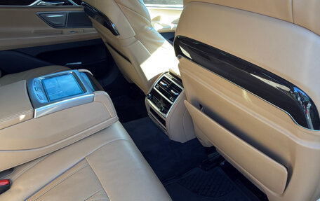 BMW 7 серия, 2016 год, 3 888 888 рублей, 9 фотография