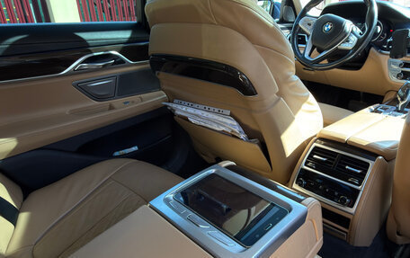 BMW 7 серия, 2016 год, 3 888 888 рублей, 8 фотография