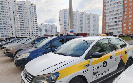 Volkswagen Polo VI (EU Market), 2017 год, 750 000 рублей, 2 фотография