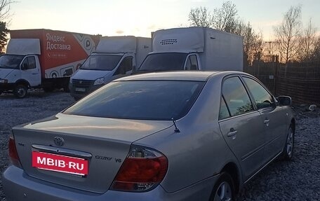 Toyota Camry V40, 2005 год, 600 000 рублей, 5 фотография